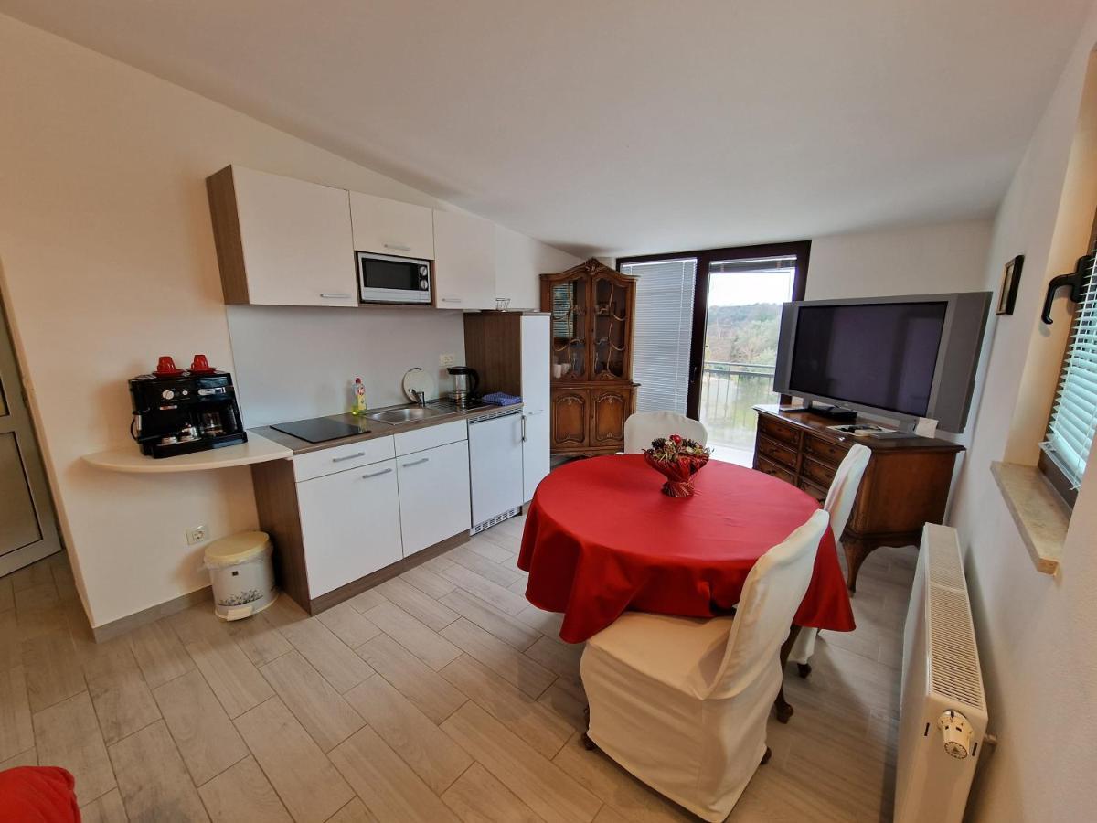 Keser Apartments Rovinj Bagian luar foto